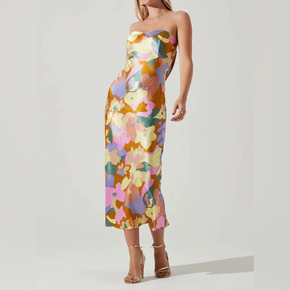ASTR the Label Annabeth floral midi dress size M